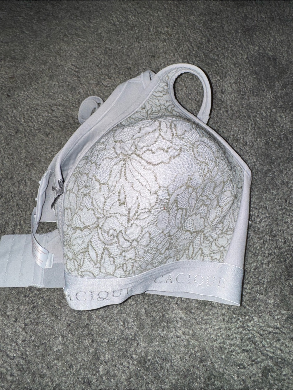 Cacique White Lace Molded T-Shirt Bra